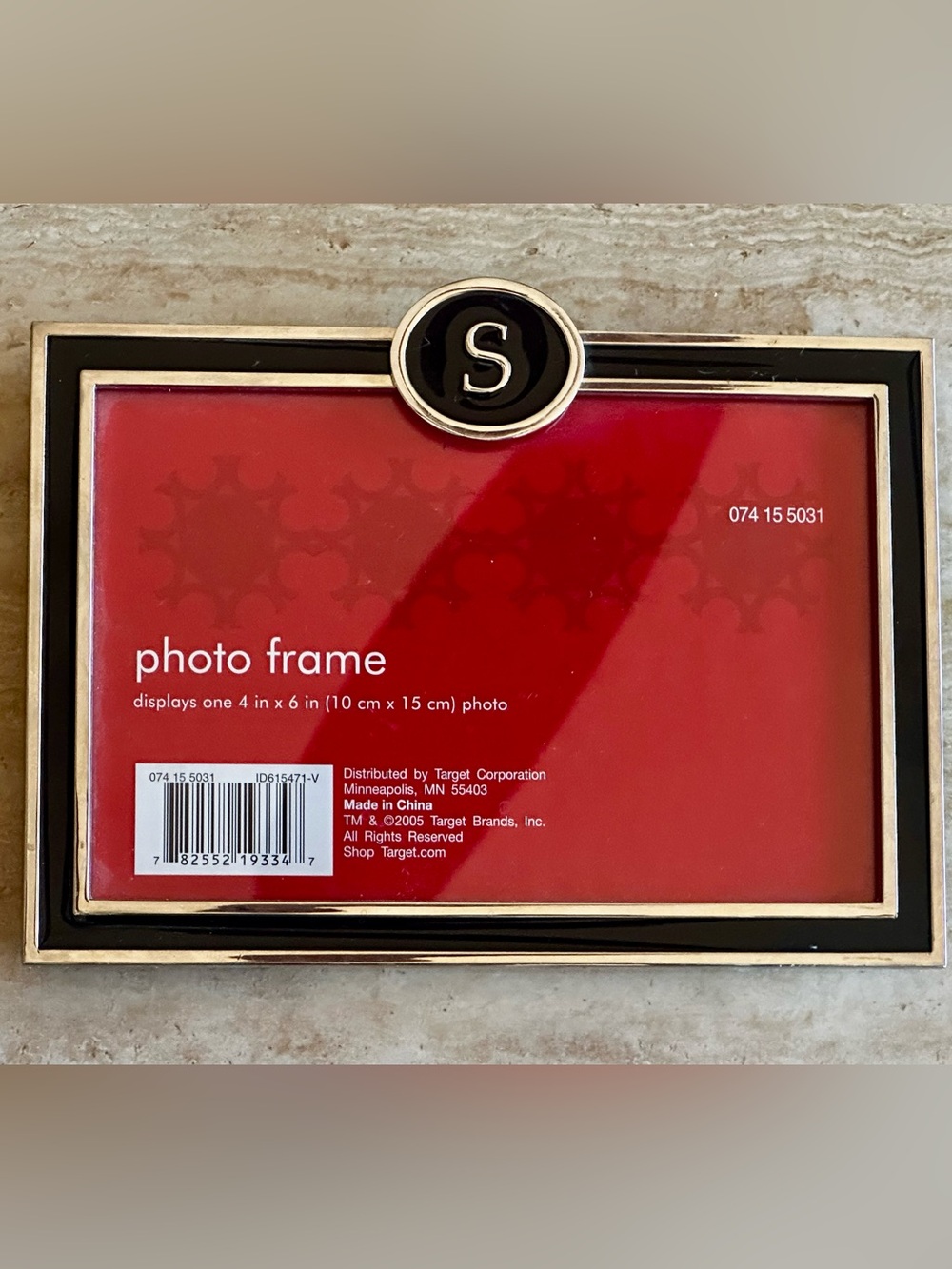 Initial “S” Photo Frame 4”x6”display. Black silver modern design. Target design